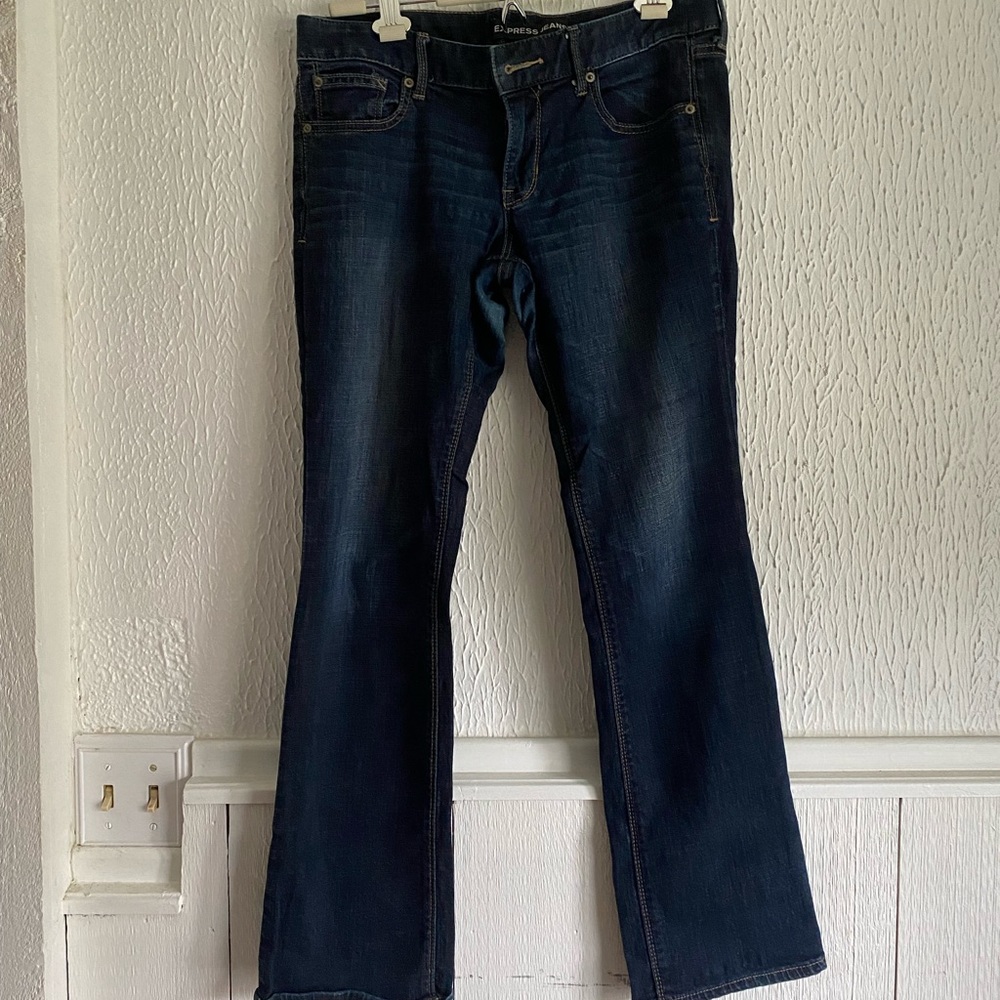 Barely Boot Express Jeans
